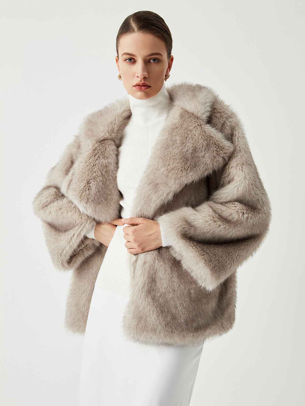 Ella | Cozy Stylish Winter Faux Fur Coat 2