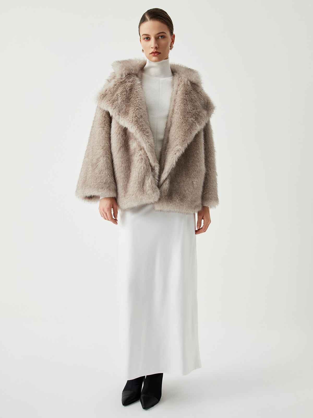 Ella | Cozy Stylish Winter Faux Fur Coat 6