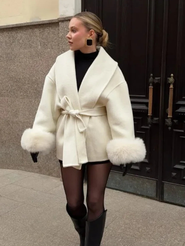 Mia | Stylish Elegant Lace-Up Winter Coat 2