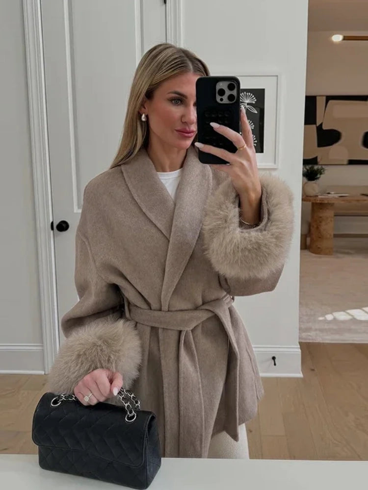 Mia | Stylish Elegant Lace-Up Winter Coat 4