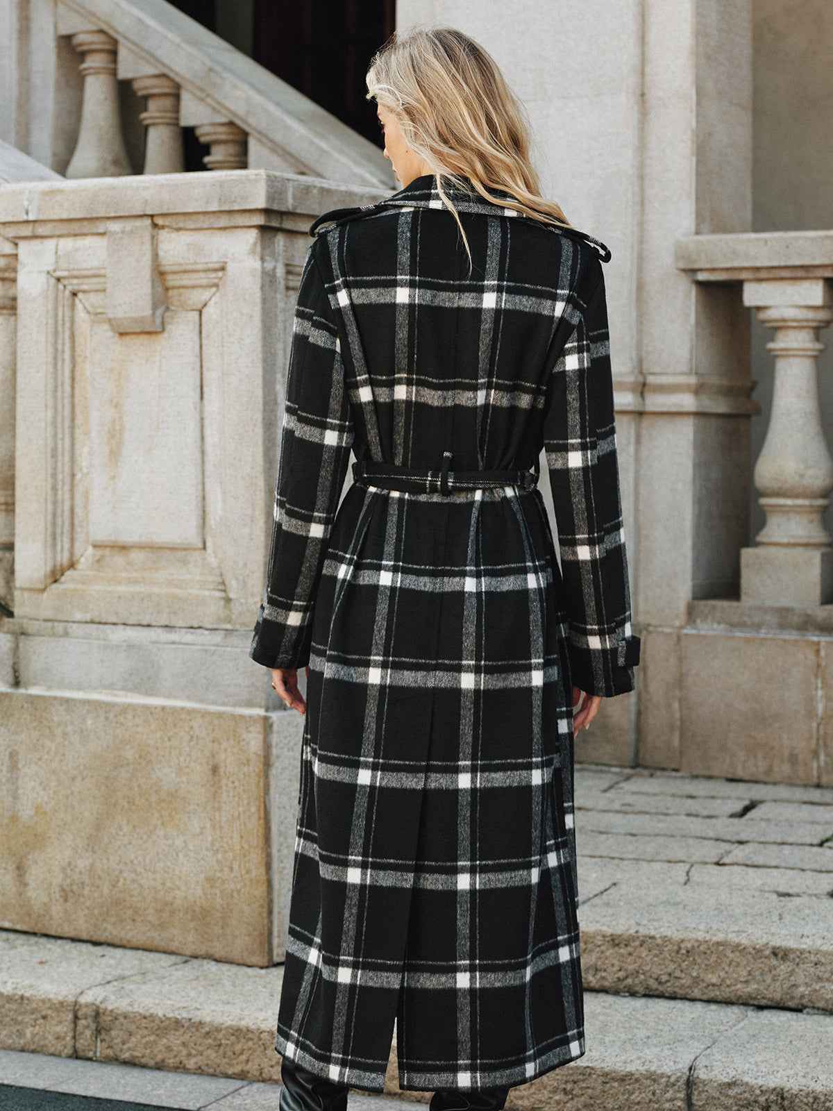 Olivia | Elegant Warm Plaid Long Trench Coat Women 4